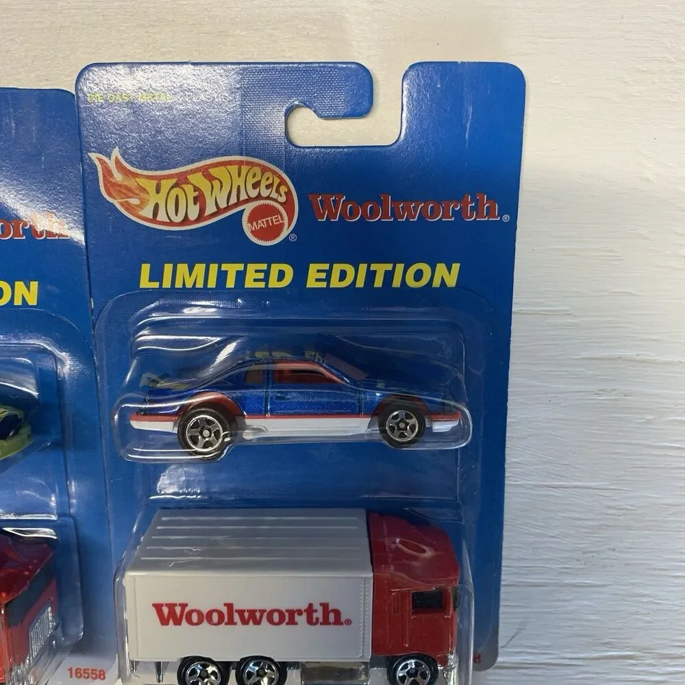 Hot Wheels Vintage 2-pack 90 year anniversary Ride Aid, Woolworth, Lucky Zender